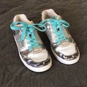 X-Appeal sneakers
